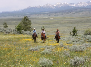 Girls riding holiday in the USA