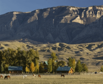 Hideout ranch wyoming with American Round-Up luxury ranch cattle roundup holiday in USA