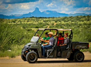 Arizona jeep tours at Ranch de la Osa with American Round-Up